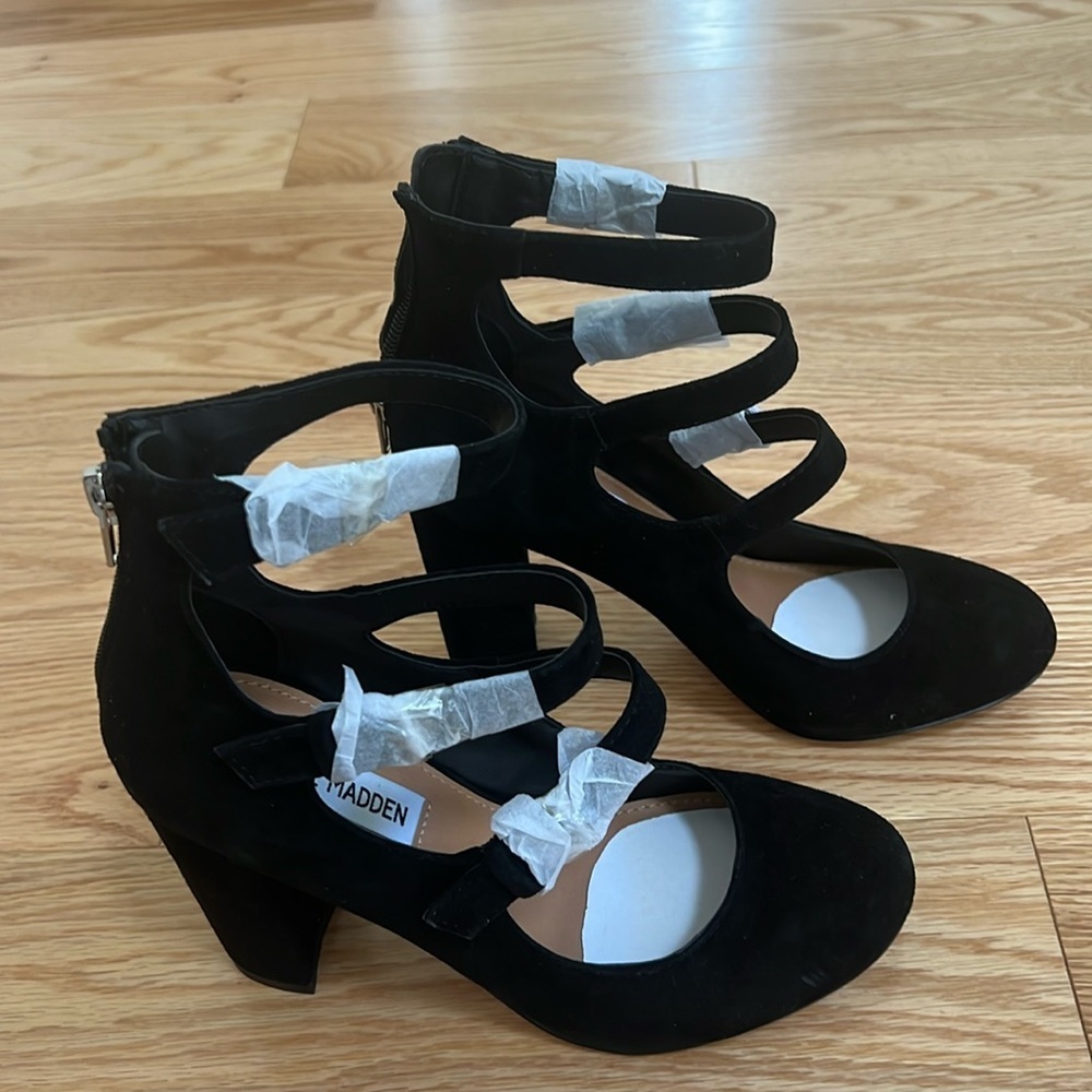 Steve madden 6.5 M Black veruca dress pumps.